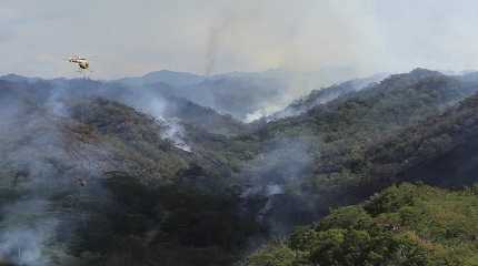 wildfire burning in Hawaii